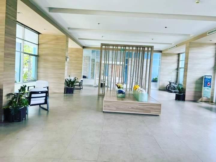 2 ห้องนอน 2 ห้องน้ำ Seaview Jomtien ชั้น18 Apartment Luaran gambar