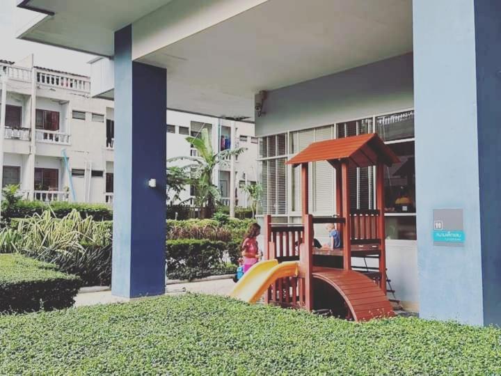 2 ห้องนอน 2 ห้องน้ำ Seaview Jomtien ชั้น18 Apartment Luaran gambar